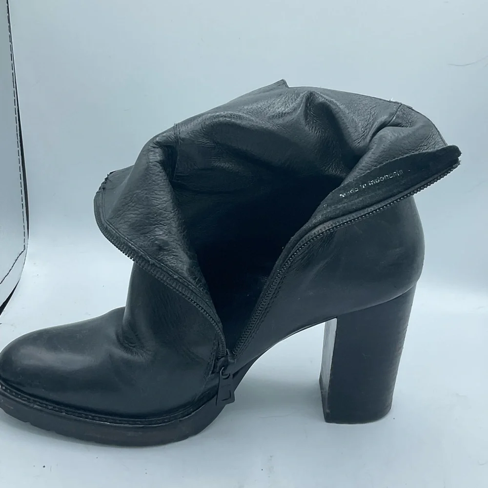 “RUDSAK” “TOTEM” Black Leather Zippered Ankle Boots. - Picture 10 of 16